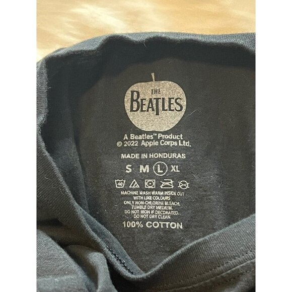 The Beatles Forever Graphic Tee Size Large - Picture 10 of 12